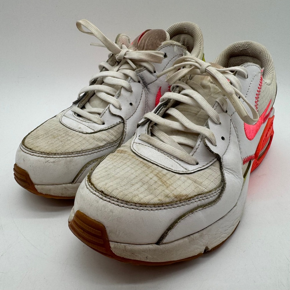 Nike Air Max Excee Womens 9.5 White Pink Green Gum Sole Low Top Sneakers Shoes